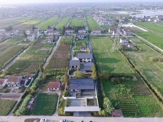 <b>回到鄉下，花費二十萬建造一棟好房子</b>